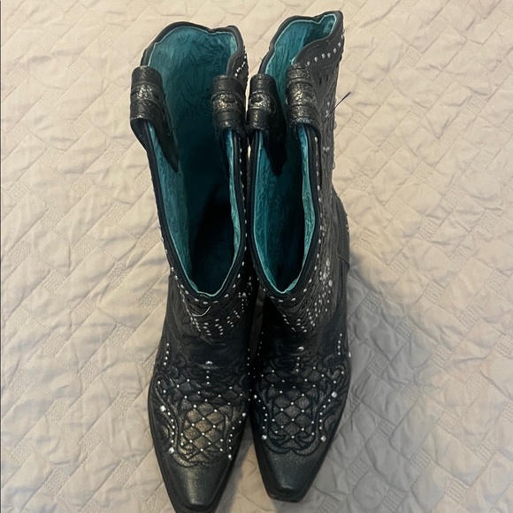 Corral Black Studded Heeled Boots - Picture 4 of 7